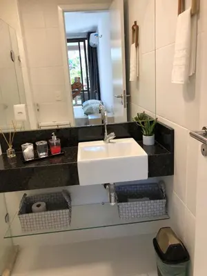 Uma casa de banho em Apt Aconchegante no Wai Wai na praia de Cumbuco