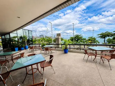 Uma varanda ou terraço em Hosts BR - Flat de Frente para o Mar na Beira Mar
