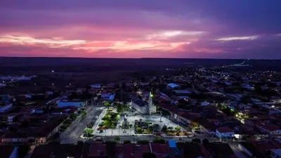 O nascer ou o pôr do sol visto a partir do apartamento