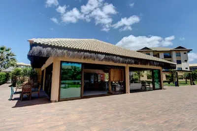 O edifício onde o apartamento está situado