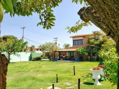 Um jardim no exterior de Beach Bela