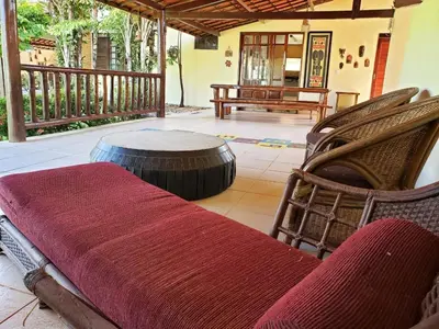 Uma área de estar em Beach Bela
