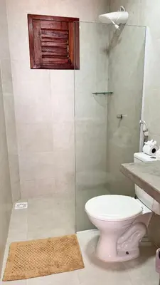 Uma casa de banho em Lounge PDD
