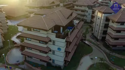 O edifício onde o apartamento está situado