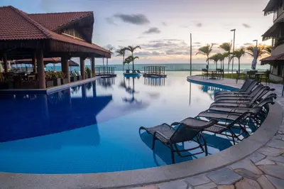 A piscina em ou perto de Riviera Beach Place And Manhattan Golf Residence Up to 6 Adults and 3 Children