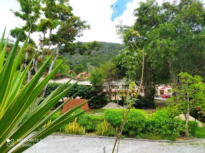 Um jardim no exterior de Guaramiranga-ce Chalé do Rei