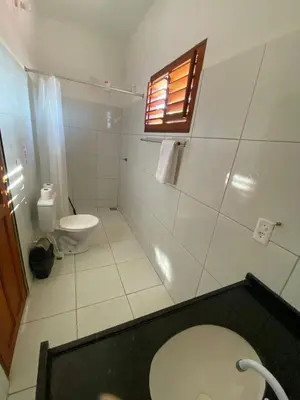 Uma casa de banho em Takito Kite House, Praia da Baleia, Itapipoca CE