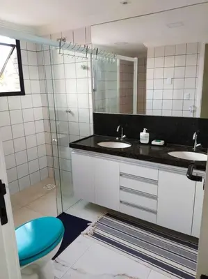Uma casa de banho em Lindo Apartamento na Praia do Futuro
