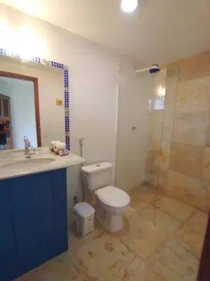 Uma casa de banho em Vila Saguaro
