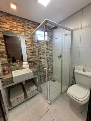 Uma casa de banho em AP 103 com Piscina privativa - Flecheiras Residence Summer Plus