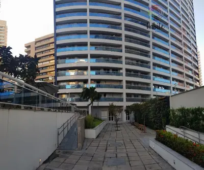 O edifício onde o apartamento está situado