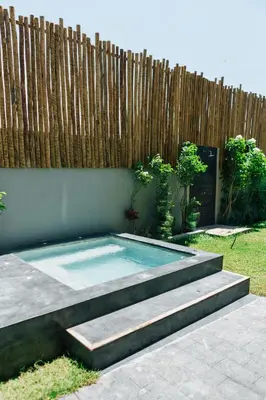 A piscina em ou perto de Vila Tuga