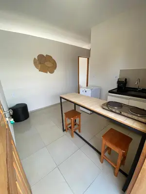 A cozinha ou kitchenette de Viva Praia Flats, maravilhosa hospedagem na praia!