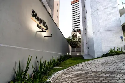 O edifício onde o hotel está situado