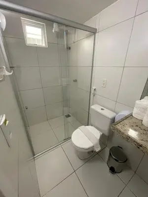 Uma casa de banho em Hotel Rotorua inn Fortaleza - Beira Mar