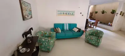 Uma área de estar em Casa na serra a 10 min de Guaramiranga! Ótima para descanso com conforto e para turismo!