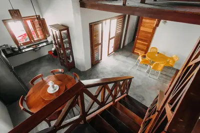 Uma área de estar em CASA SOLEIL icaraizinho