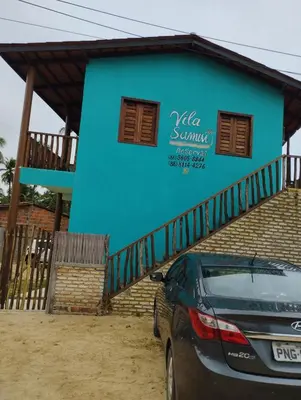 O edifício onde o parque de campismo está situado
