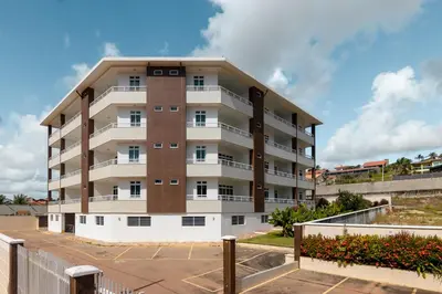 O edifício onde o apartamento está situado