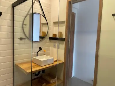 Uma casa de banho em Piticcaia Lodge - Casa pé na areia, Frente mar - PREÁ
