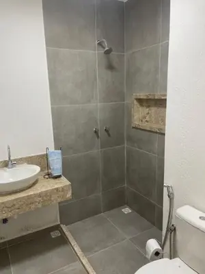 Uma casa de banho em Casa em Condomínio Montserrat