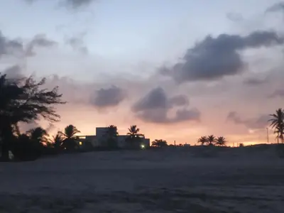 O nascer ou o pôr do sol visto a partir do apartamento