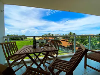 Uma varanda ou terraço em Apto com vista para o mar próximo ao Beach Park