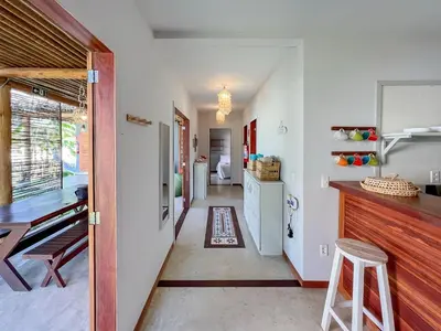 A cozinha ou kitchenette de Casa super charmosa com piscina em Icaraizinho!