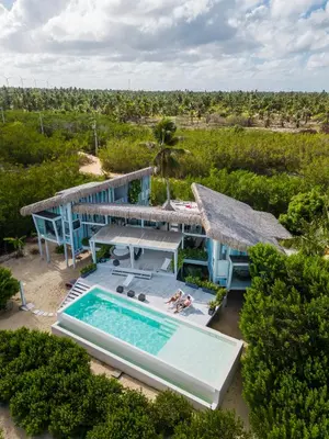 A piscina em ou perto de Beach Houses Moitas
