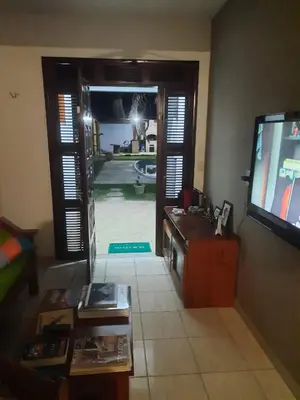 Uma televisão e/ou sistema de entretenimento em Aloha Kite House