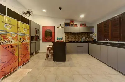 A cozinha ou kitchenette de Casa Oásis com Sauna, Hidro e Piscina by Carpediem