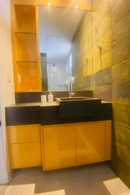 Uma casa de banho em Exclusiva Cobertura no Gold B -Landscape