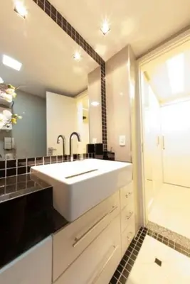 Uma casa de banho em Flat Iate