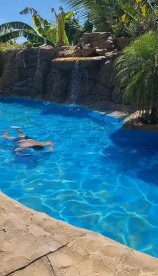 A piscina em ou perto de Chalés Refúgio Fortim