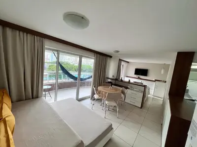 Uma televisão e/ou sistema de entretenimento em Studio Praia Iracema