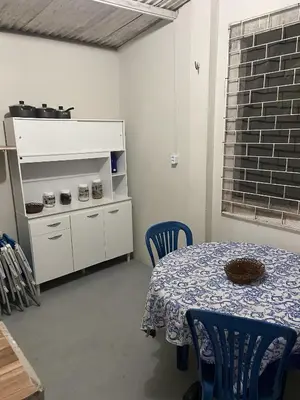A cozinha ou kitchenette de Casinha Valdenia: No paraíso com Wi-Fi, em Mundaú