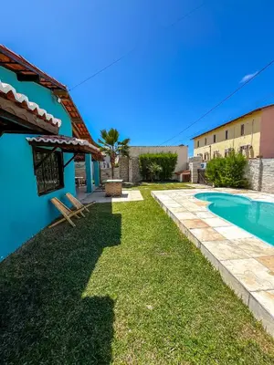 A piscina em ou perto de Casa Rústica em Morro Branco - na quadra da praia
