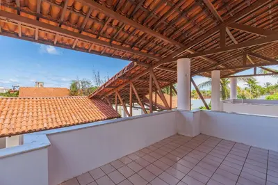 Uma varanda ou terraço em Casa em Porto das Dunas por Carpediem