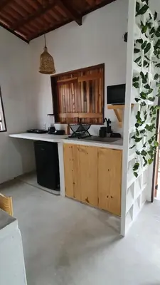 A cozinha ou kitchenette de Casa Rústica em Condomínio com Piscina