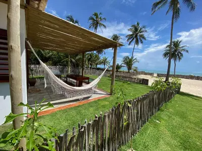 Um jardim no exterior de Casa Mar - Os Navegantes