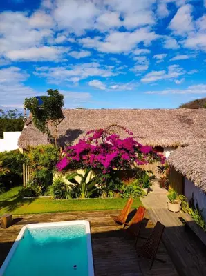 A piscina em ou perto de suite com ar-condicionado na Fullhausi Fortim